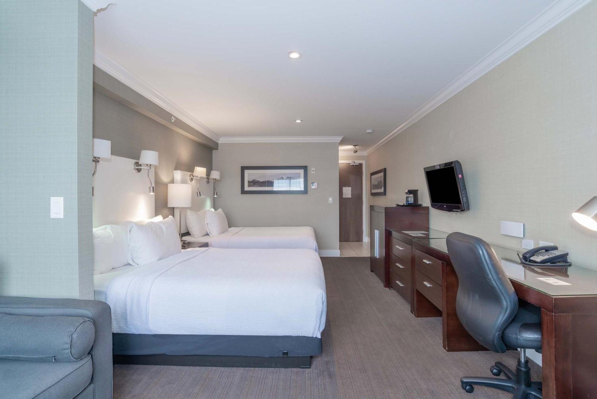 Sandman Signature Hotel